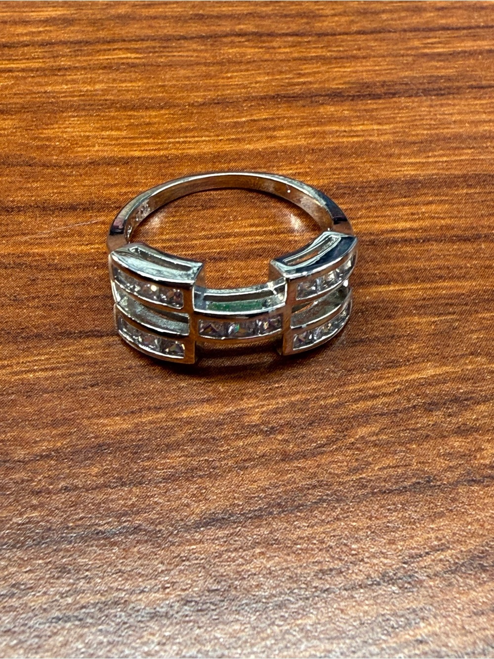 Pretty Bird Silver-Tone Triple Bar Ring with Clear Stones - Picture 3 of 4